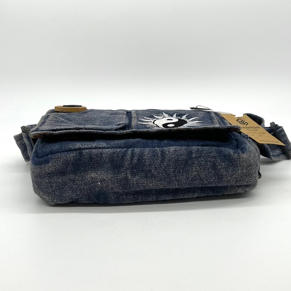 Washable Crossbody Messenger Bag Unisex Design Sustainable Gift - Picture 5 of 16